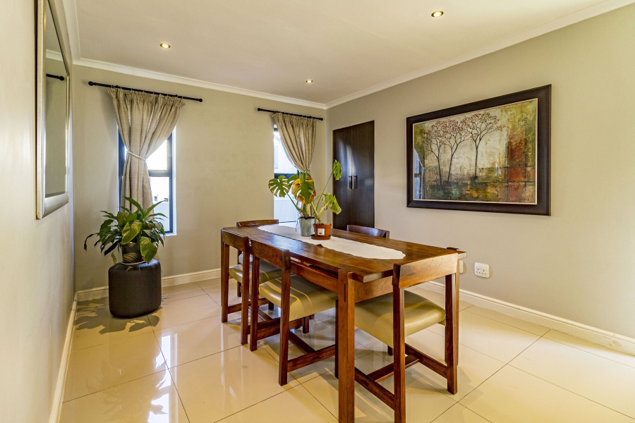 3 Bedroom Property for Sale in Kelderhof Country Village Western Cape